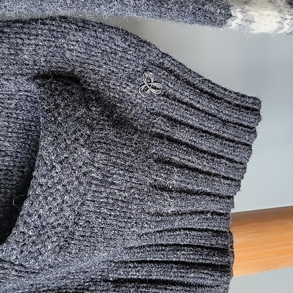 TNA 100% lambswool sea to sky front open sweater - Picture 6 of 6